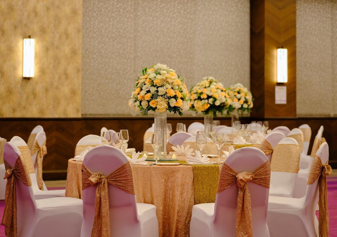 Holiday Inn Resort Goa By Ihg Cavelossim Exterior photo
