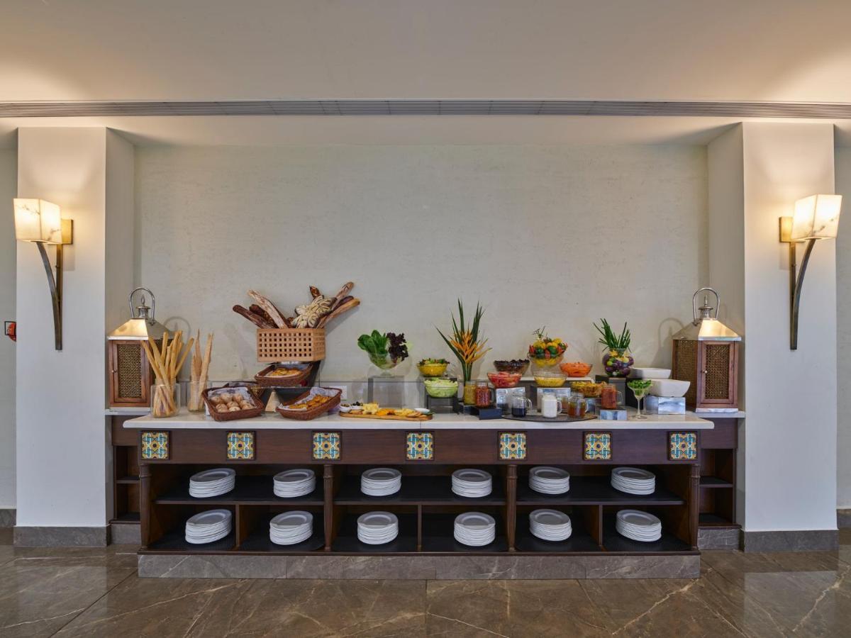 Holiday Inn Resort Goa By Ihg Cavelossim Exterior photo
