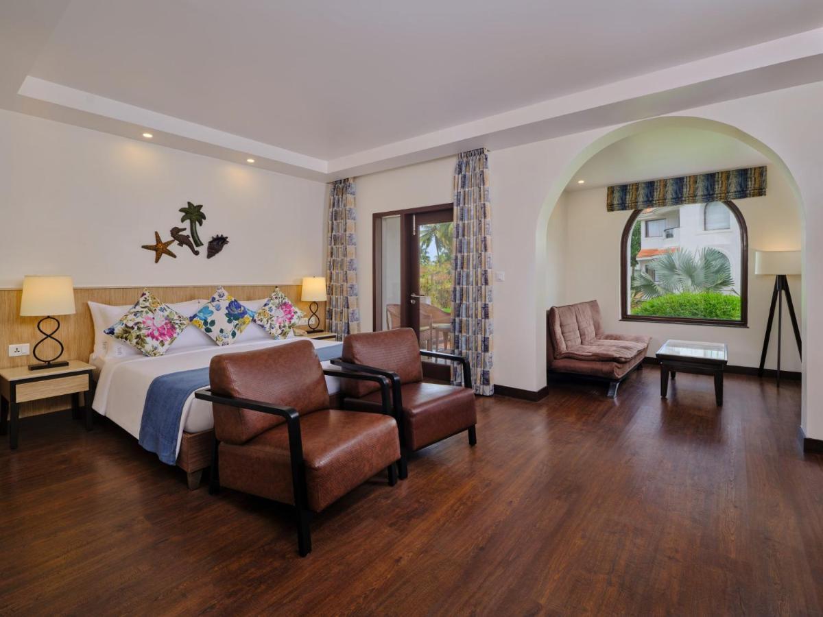 Holiday Inn Resort Goa By Ihg Cavelossim Exterior photo